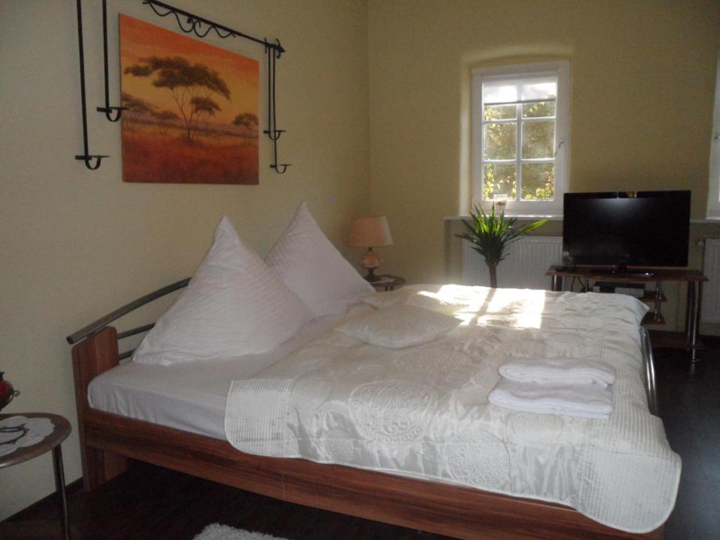 Gutshof Junkerwald Guest House Блискастел Стая снимка