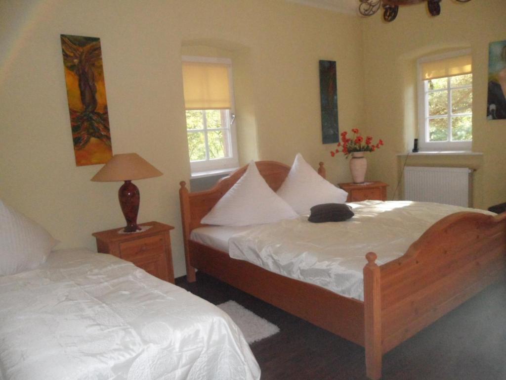 Gutshof Junkerwald Guest House Блискастел Стая снимка