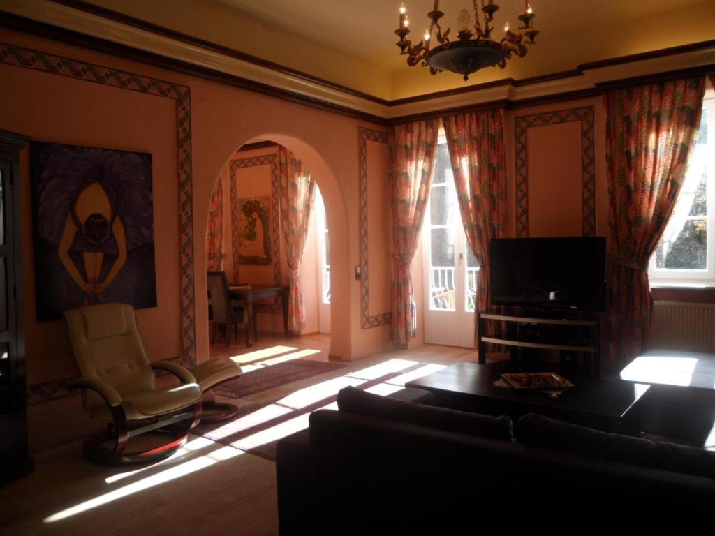 Gutshof Junkerwald Guest House Блискастел Стая снимка